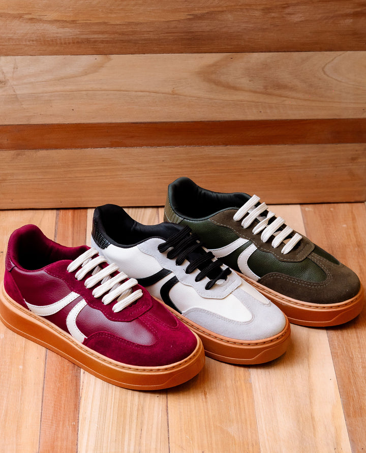 Men's Classic Low-Top Sneakers