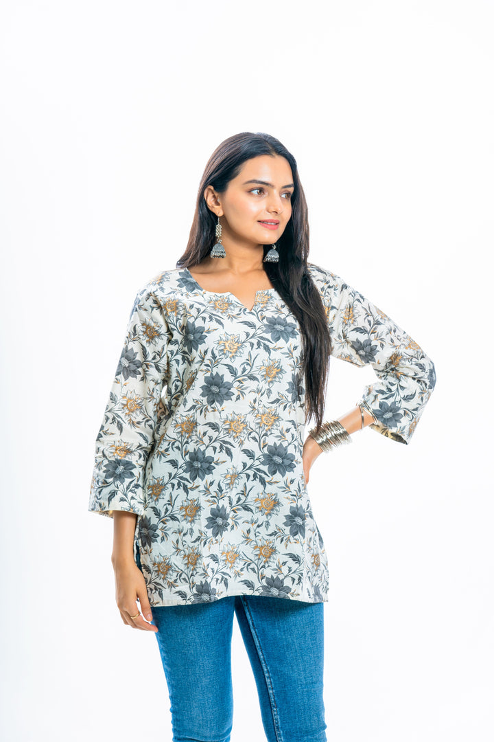 Flowy Floral Tunic Top